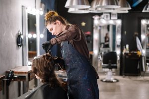 How much hairdressers earn
