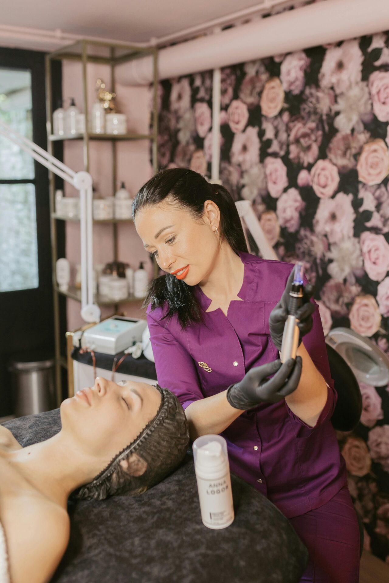 A Guide for Foreign Hairdressers and Beauticians in the UK A Guide for Foreign Hairdressers and Beauticians in the UK